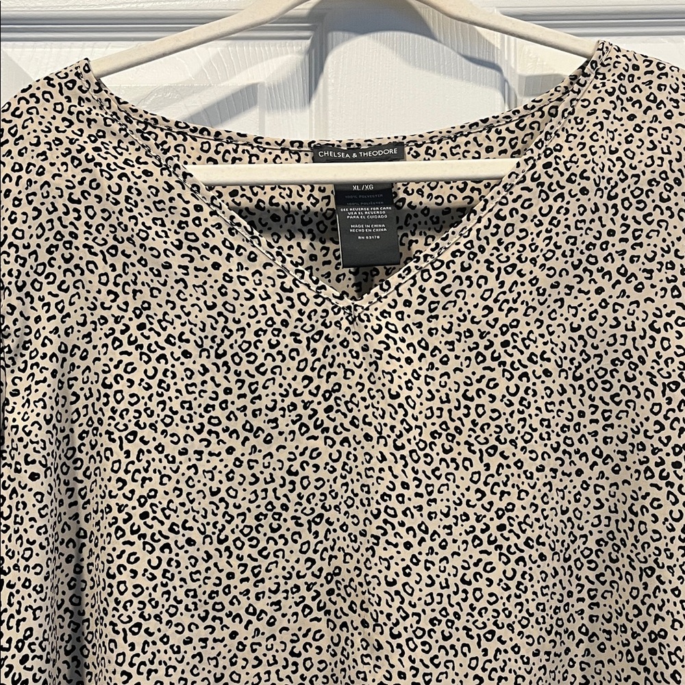 Chelsea & Theodore Black and Cream Speckled Blouse lagenlook, work or office. - Picture 2 of 13